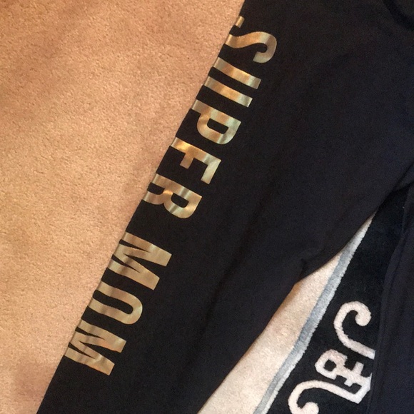 SUPER MOM leggings - Picture 2 of 5